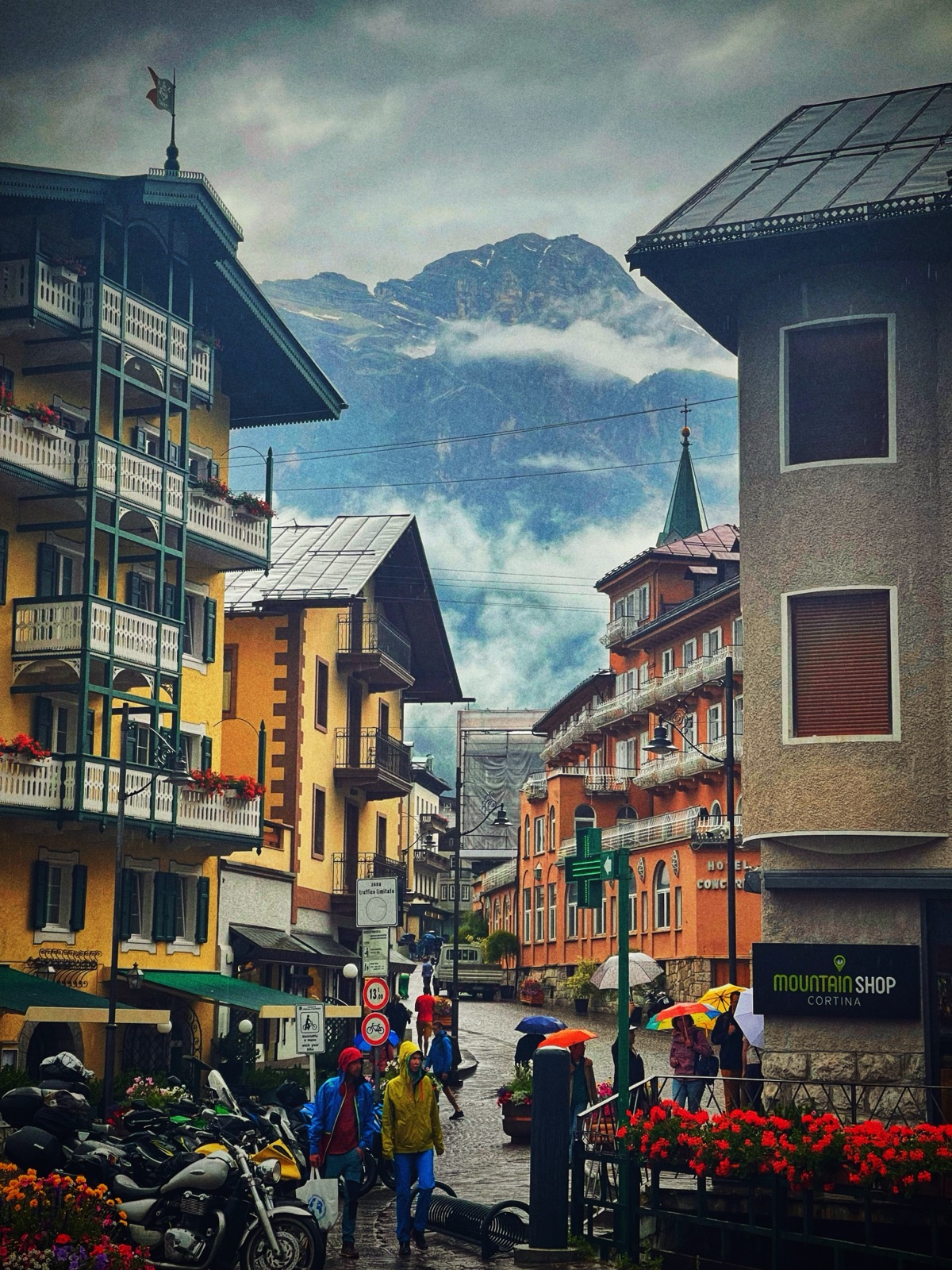 rainy day in town · cortina d’ampezzo